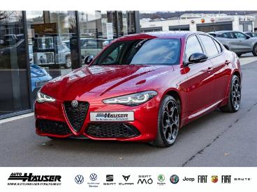 ALFA ROMEO CERTIFIED Alfa Romeo Giulia Veloce 2.0 Turbo At8 Q4 Navi Kamera Acc Led Gebraucht - Limousine Benzin  - Pohlheim - 1184271_1