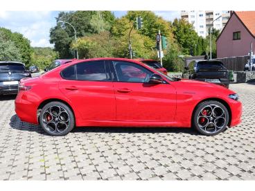 ALFA ROMEO CERTIFIED Alfa Romeo Giulia Competizione 2.0 Turbo 16v 280 Ps At8 Q4 Gebraucht - Limousine Benzin Rot - Saarbruecken-dudweiler - 1186492_2