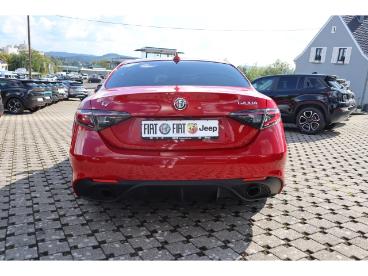 ALFA ROMEO CERTIFIED Alfa Romeo Giulia Competizione 2.0 Turbo 16v 280 Ps At8 Q4 Gebraucht - Limousine Benzin Rot - Saarbruecken-dudweiler - 1186492_4