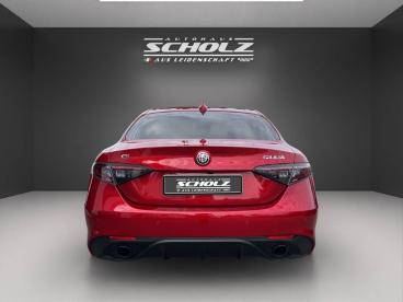 SPOTICAR Alfa Romeo Giulia My23 Veloce *led*shz*kamera*dab* Gebraucht - Limousine Benzin Rot - Bautzen - 801207001_5