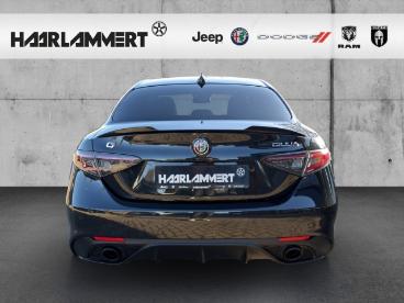 ALFA ROMEO CERTIFIED Alfa Romeo Giulia Veloce Q4 Panorama+pdc+kamera+memory+shz Gebraucht - Limousine Benzin  - Hasbergen - 1207402_5