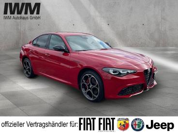 ALFA ROMEO CERTIFIED Alfa Romeo Giulia 2.0 Turbo 16v Competizione Q4 Gebraucht - Limousine Benzin Rot - Würzburg - 1209833_3