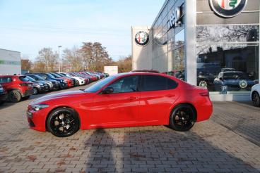 ALFA ROMEO CERTIFIED Alfa Romeo Giulia Veloce Q4 Hifi, Assistenz Paket Gebraucht - Limousine Diesel Rot - Würzburg - 1213723_2