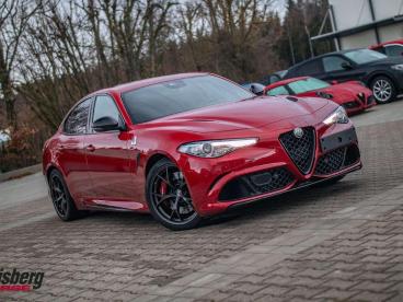 ALFA ROMEO CERTIFIED Alfa Romeo Giulia Giulia Quadrifoglio*akrapovic*sparco*trof Gebraucht - Limousine Benzin Rot - Moenchweiler - 1218717_1