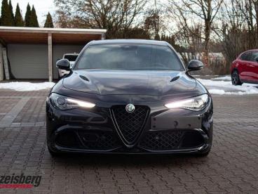 ALFA ROMEO CERTIFIED Alfa Romeo Giulia Qv 2.9l V6 Vom Ar Vertragshandler Gebraucht - Limousine Benzin Schwarz - Moenchweiler - 1233242_4