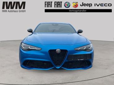 ALFA ROMEO CERTIFIED Alfa Romeo Giulia Competizione Q4 Gebraucht - Limousine Benzin Hellblau - Würzburg - 1235092_2