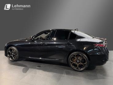SPOTICAR Alfa Romeo Giulia 2.0turbo Q4 Intensa +harman/kardon+panoramadach+ Gebraucht - Limousine Benzin Schwarz - Hamburg - 801241124_3