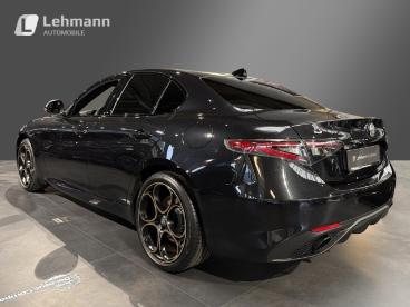 SPOTICAR Alfa Romeo Giulia 2.0turbo Q4 Intensa +harman/kardon+panoramadach+ Gebraucht - Limousine Benzin Schwarz - Hamburg - 801241124_4