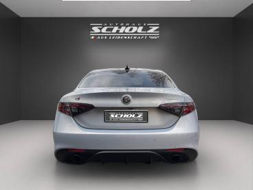 ALFA ROMEO CERTIFIED Alfa Romeo Giulia My24 Sprint 2.0 Turbo 16v 206kw At Gebraucht - Limousine Benzin Silber - Bautzen - 1247895_5