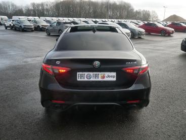ALFA ROMEO CERTIFIED Alfa Romeo Giulia Competizione 2.0 Turbo 16v 280 Ps At8 Q4 Schiebeda Gebraucht - Limousine Benzin Schwarz - Saarbruecken-dudweiler - 1250300_4