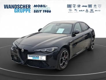 ALFA ROMEO CERTIFIED Alfa Romeo Giulia Veloce Q4 2.0 Turbo 16v Kam.+keyless+shz Gebraucht - Limousine Benzin Schwarz - Oldenburg - 1255387_1