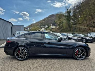 ALFA ROMEO CERTIFIED Alfa Romeo Giulia Competizione Q4 Leder Navi Ruckfahrkamera Gebraucht - Limousine Benzin Schwarz - Zell/mosel - 1260986_4