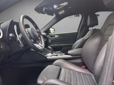 SPOTICAR Alfa Romeo Giulia Competizione Q4/kamera/totwinkel/spur Gebraucht - Limousine Benzin Schwarz - Bornheim - 1201265636_5