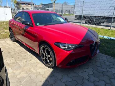 SPOTICAR Alfa Romeo Giulia Sprint Q4 Gebraucht - Limousine Benzin  - Ratzeburg - 801267130_1