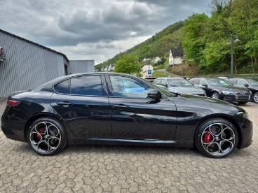 ALFA ROMEO CERTIFIED Alfa Romeo Giulia Competizione Q4 Led Leder Navi Ruckfahrkamera Gebraucht - Limousine Benzin Schwarz - Zell/mosel - 1267354_4
