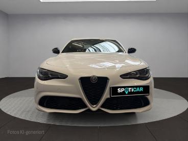 SPOTICAR Alfa Romeo Giulia Ti Q4 Kamera/carplay/totwinkel/spurhalte Gebraucht - Limousine Benzin Weiß - Bornheim - 1201267522_3