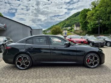 ALFA ROMEO CERTIFIED Alfa Romeo Giulia Competizione Q4 Led Leder Navi Ruckfahrkamera Gebraucht - Limousine Benzin Schwarz - Zell/mosel - 1277625_4
