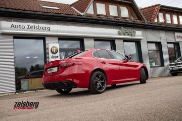 ALFA ROMEO CERTIFIED Alfa Romeo Giulia Veloce 2.0 Q4 Navi/leder Vom Ar Vertragsh Gebraucht - Limousine Benzin Rot - Moenchweiler - 1281124_2