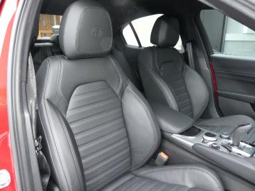 SPOTICAR Alfa Romeo Giulia Veloce 2.0 Turbo 16v At8-q4 Gebraucht - Limousine Benzin Rot - Breitenbrunn - 801283288_5