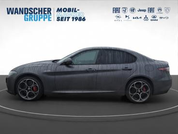 ALFA ROMEO CERTIFIED Alfa Romeo Giulia Veloce Q4 2.0 Turbo 16v Kam.+keyless+shz Gebraucht - Limousine Benzin Grau - Oldenburg - 1297305_4
