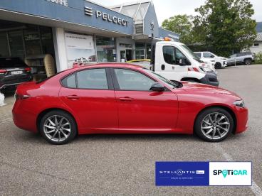 SPOTICAR Alfa Romeo Giulia Sprint Q4 Shz*navi*leder Gebraucht - Limousine Benzin Rot - Heidelberg - 1201301545_4