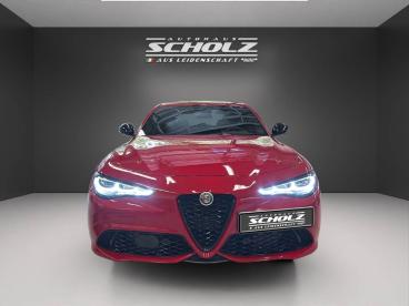SPOTICAR Alfa Romeo Giulia My23 Competizione 2.0 Turbo 16v 206kw (28 Gebraucht - Limousine Benzin Rot - Bautzen - 801312375_2