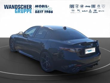 ALFA ROMEO CERTIFIED Alfa Romeo Giulia Quadrifoglio 2.9 V6 Bi-turbo Kam.+keyless Gebraucht - Limousine Benzin Schwarz - Oldenburg - 1312898_5
