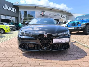 ALFA ROMEO CERTIFIED Alfa Romeo Giulia Competizione Q4 Gebraucht - Limousine Benzin Schwarz - Chemnitz - 1315063_2