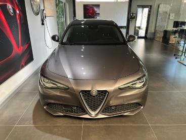 SPOTICAR Alfa Romeo Giulia Super 2.0l Tb Gebraucht - Limousine Benzin Grau - Leipzig - 801323790_3