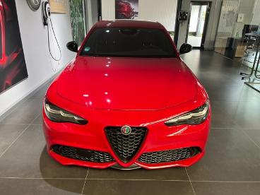 SPOTICAR Alfa Romeo Giulia Veloce 2.0l Tb Premiumpaket Gebraucht - Limousine Benzin Rot - Leipzig - 801326704_3