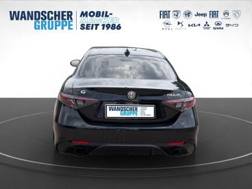 ALFA ROMEO CERTIFIED Alfa Romeo Giulia Veloce Q4 2.0 Turbo 16v Kam.+keyless+shz Gebraucht - Limousine Benzin  - Oldenburg - 1330471_5