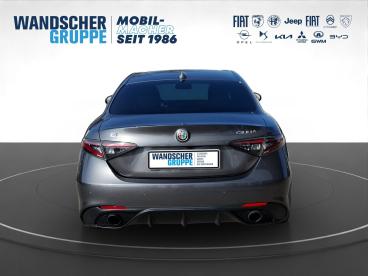 ALFA ROMEO CERTIFIED Alfa Romeo Giulia Veloce Q4 2.0 Turbo 16v Kam.+keyless+shz Gebraucht - Limousine Benzin  - Oldenburg - 1330474_5