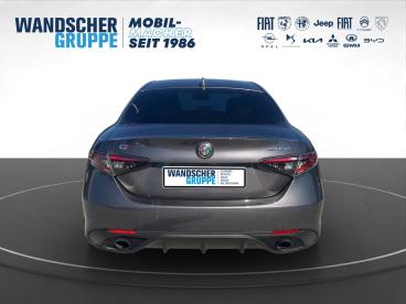 ALFA ROMEO CERTIFIED Alfa Romeo Giulia Veloce Q4 2.0 Turbo 16v Kam.+keyless+shz Gebraucht - Limousine Benzin Grau - Oldenburg - 1330851_5