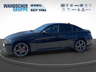 ALFA ROMEO CERTIFIED Alfa Romeo Giulia Veloce Q4 2.0 Turbo 16v Kam.+keyless+shz Gebraucht - Limousine Benzin Schwarz - Oldenburg - 1330855_2