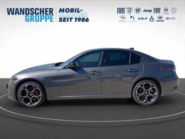 ALFA ROMEO CERTIFIED Alfa Romeo Giulia Veloce Q4 2.0 Turbo 16v Kam.+keyless+shz Gebraucht - Limousine Benzin  - Oldenburg - 1330863_2
