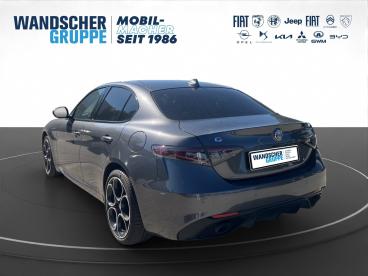 ALFA ROMEO CERTIFIED Alfa Romeo Giulia Veloce Q4 2.0 Turbo 16v Kam.+keyless+shz Gebraucht - Limousine Benzin  - Oldenburg - 1330863_4