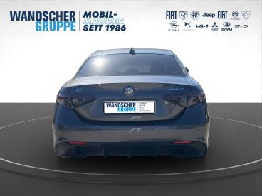 ALFA ROMEO CERTIFIED Alfa Romeo Giulia Veloce Q4 2.0 Turbo 16v Kam.+keyless+shz Gebraucht - Limousine Benzin  - Oldenburg - 1330863_5
