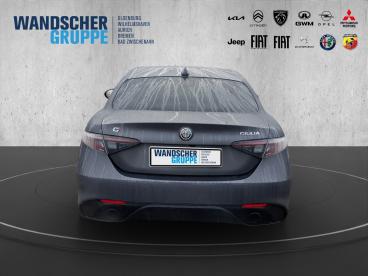 ALFA ROMEO CERTIFIED Alfa Romeo Giulia Veloce Q4 2.0 Turbo 16v Kam.+keyless+shz Gebraucht - Limousine Benzin Grau - Oldenburg - 1332943_5