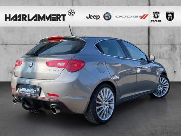 ALFA ROMEO CERTIFIED Alfa Romeo Giulietta Allwetter+navi+leder+bi-xenon+ahk+shz Gebraucht - Limousine Benzin  - Hasbergen - 1246165_2