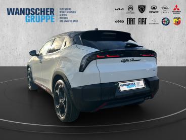 ALFA ROMEO CERTIFIED Alfa Romeo Junior Ibrida Speciale 1.2 100kw Ledmassage Gebraucht - Suv Hybrid  - Oldenburg - 1073886_5