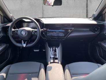 ALFA ROMEO CERTIFIED Alfa Romeo Junior Ibrida Speciale 1.2 Vgt Massage+pdc+kamera+carplay Gebraucht - Suv Benzin Weiß - Hasbergen - 1169042_3