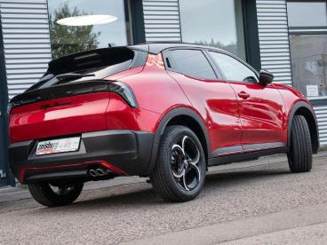 ALFA ROMEO CERTIFIED Alfa Romeo Junior Junior 1.2 Vgt Ibrida Speciale Tech+sport Gebraucht - Limousine Benzin Rot - Moenchweiler - 1189625_2