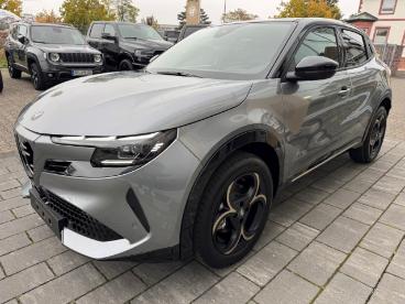 SPOTICAR Alfa Romeo Junior Ibrida Intensa 1.2 Vgt 48v-hybrid Panorama Navi Di Gebraucht - Geländewagen Benzin  - Aschaffenburg - 801195349_4