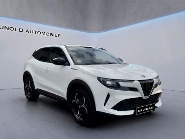 SPOTICAR Alfa Romeo Junior Ibrida 1.2 Vgt 48v-hybrid 145ps Speciale Gebraucht - Geländewagen Benzin Weiß - Stuttgart - 801220657_3