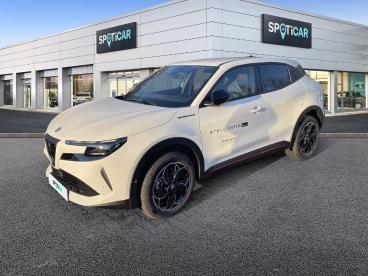 SPOTICAR Alfa Romeo Junior Ibrida Speciale 145 Aut *navi*shz*kamera Gebraucht - Geländewagen Benzin Weiß - Maintal - 1201256870_1