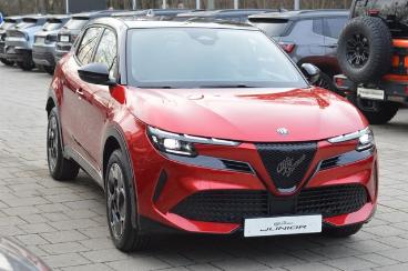 SPOTICAR Alfa Romeo Junior Elettrica 156ps Ti/pano/tech+paket Gebraucht - Geländewagen Elektro  - Waldkraiburg - 801260599_3