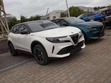 SPOTICAR Alfa Romeo Junior Junior 1.2 Vgt Ibrida Speciale Ab 296 Gebraucht - Limousine Benzin Weiß - Moenchweiler - 801281574_1