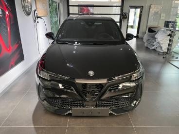 SPOTICAR Alfa Romeo Junior Ibrida Speciale 1.2l Mhev Technologypaket Gebraucht - Geländewagen Benzin Schwarz - Leipzig - 801283261_3