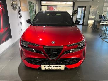 SPOTICAR Alfa Romeo Junior Ibrida Speciale 1.2l Mhev Technologypaket Gebraucht - Geländewagen Benzin Rot - Leipzig - 801283281_3