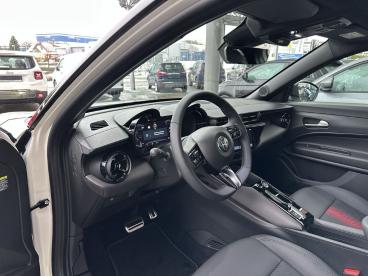 SPOTICAR Alfa Romeo Junior Ti *technologie*panorama*18 Lm* Gebraucht - Geländewagen Hybrid Weiß - Burscheid - 1201302046_5